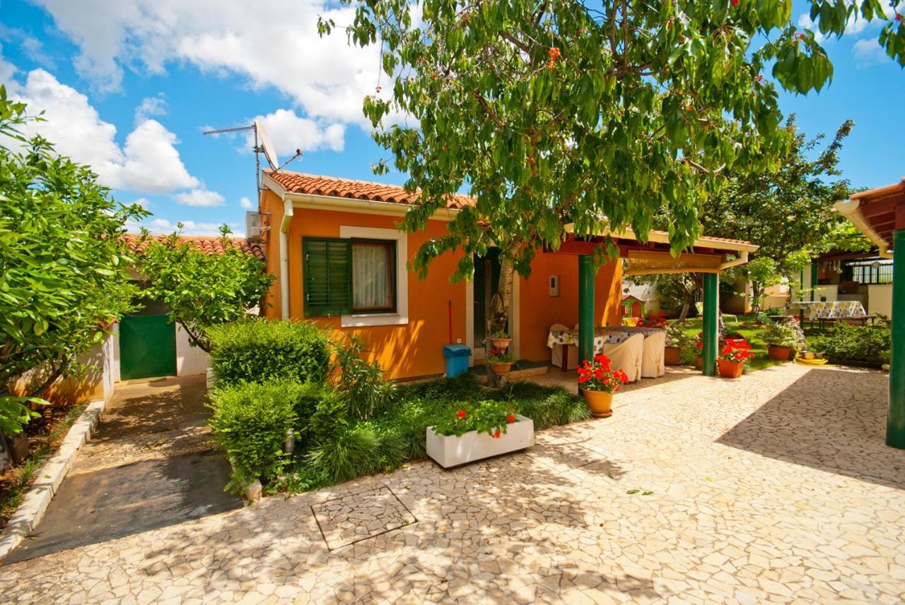 Guest House Bizjak فينكوران المظهر الخارجي الصورة